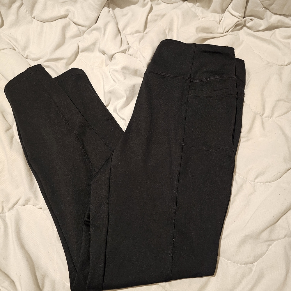 Toad&Co timehop light tight leggings size medium black pocket pants.